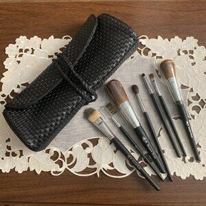 New Elegant Faces Makeup Brush Set & Pouch